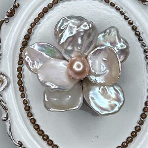 Iridescent Pearl Flower Necklace